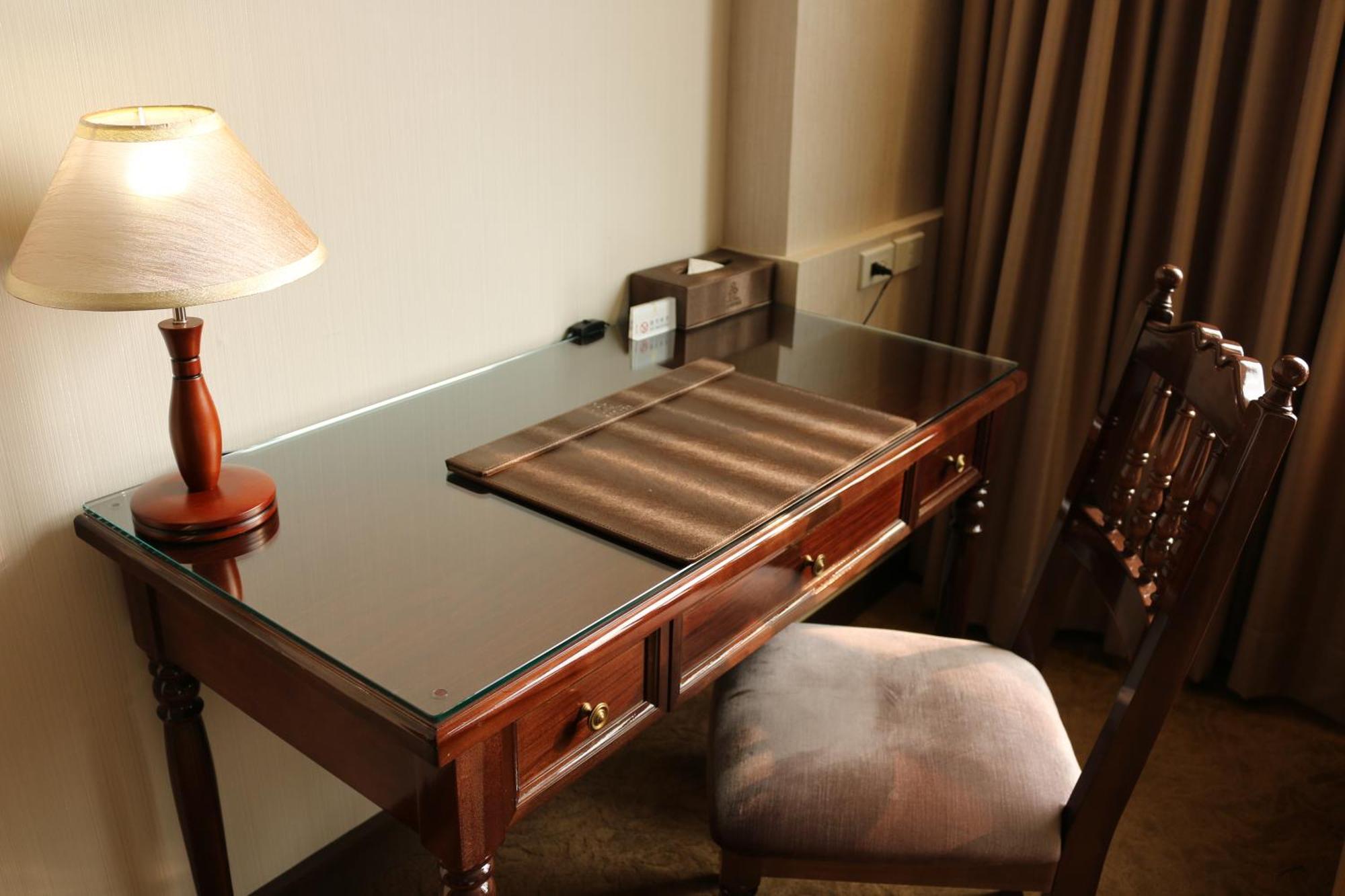 Royal Chiayi Hotel Exterior foto