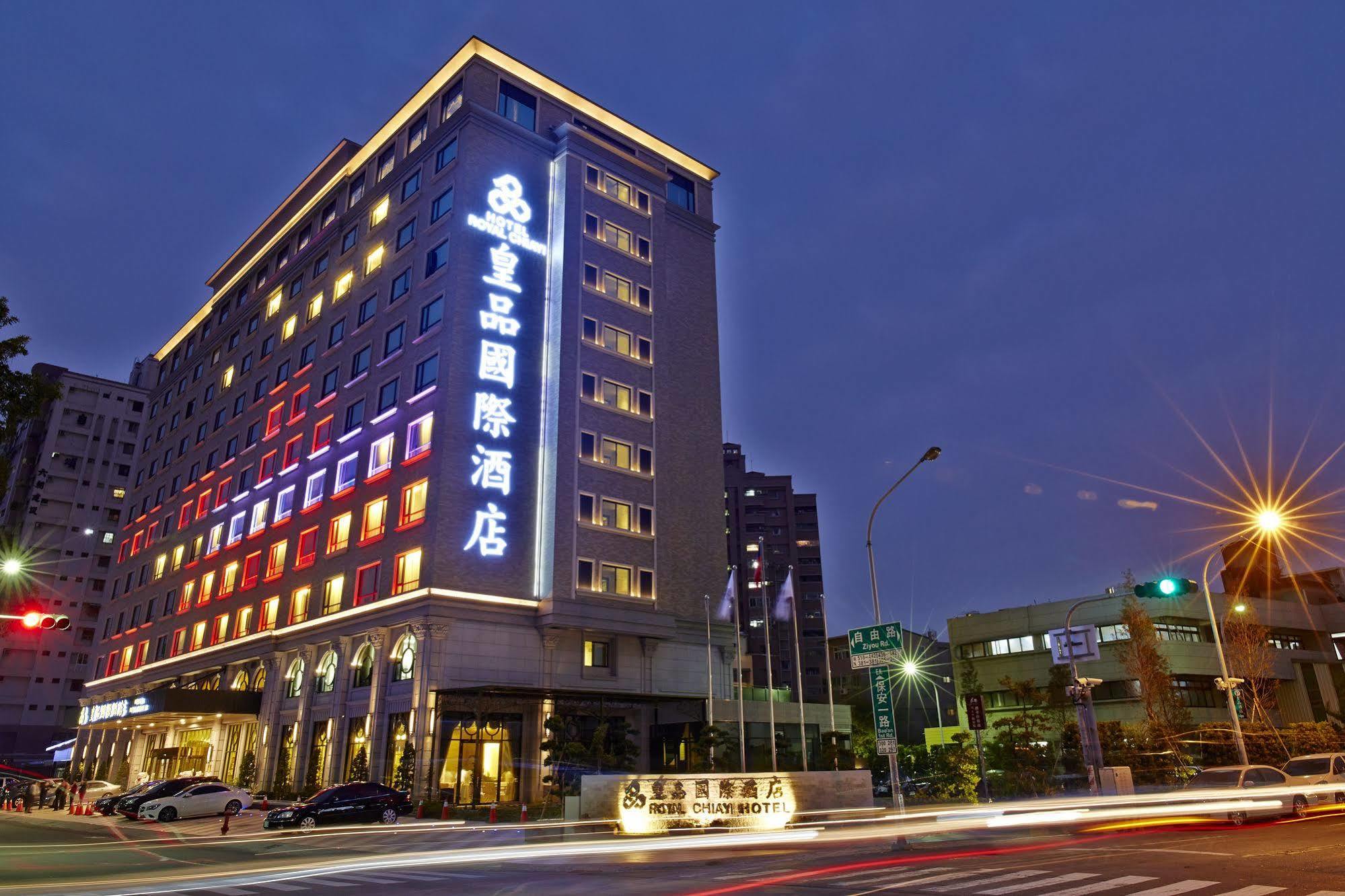 Royal Chiayi Hotel Exterior foto